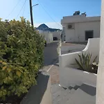 Solid Apartment *